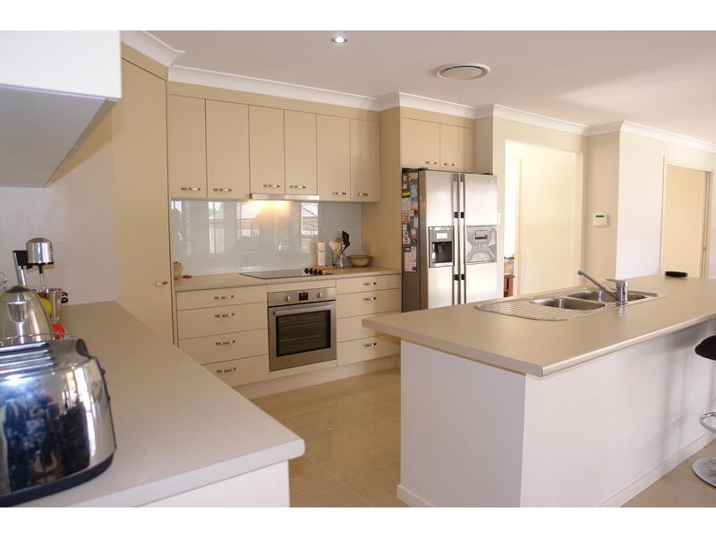 148 Boscombe Road, Brookfield QLD 4069